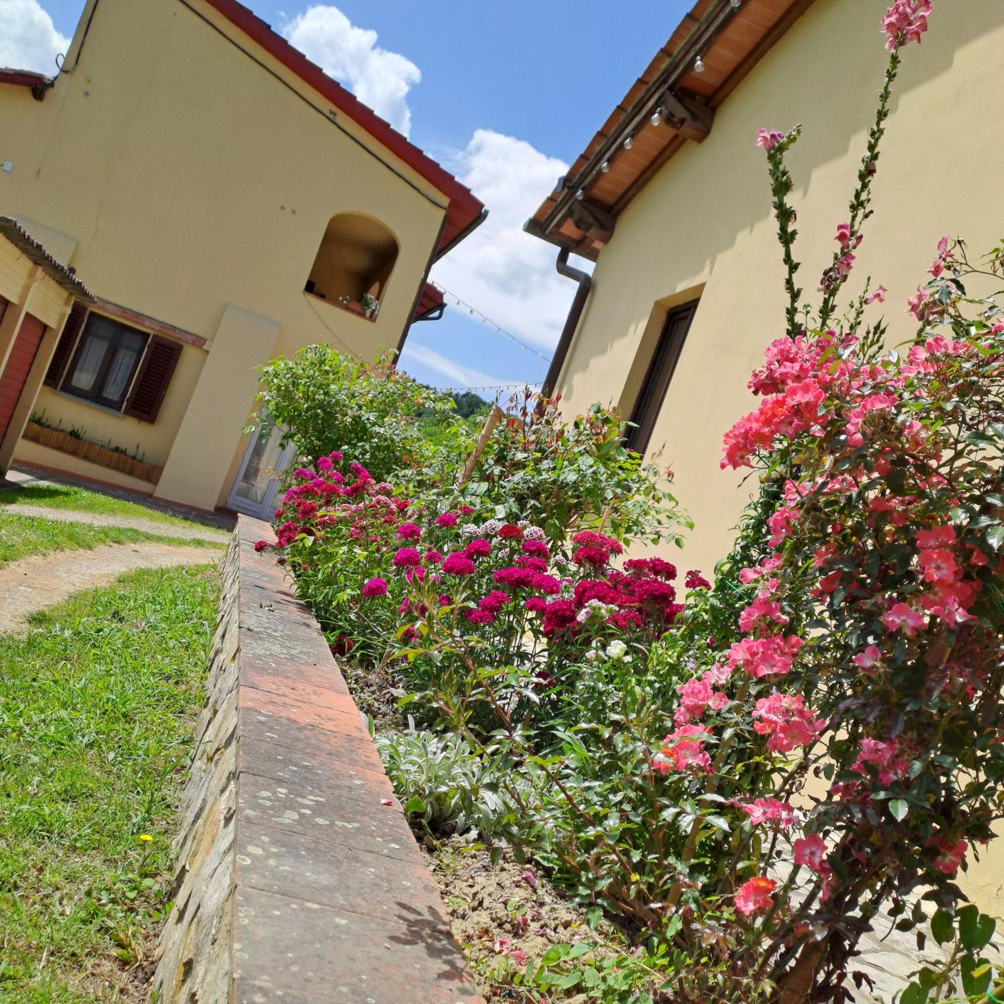 Guest House Torre Guelfa, Vinsantaia Фильине-Вальдарно Экстерьер фото